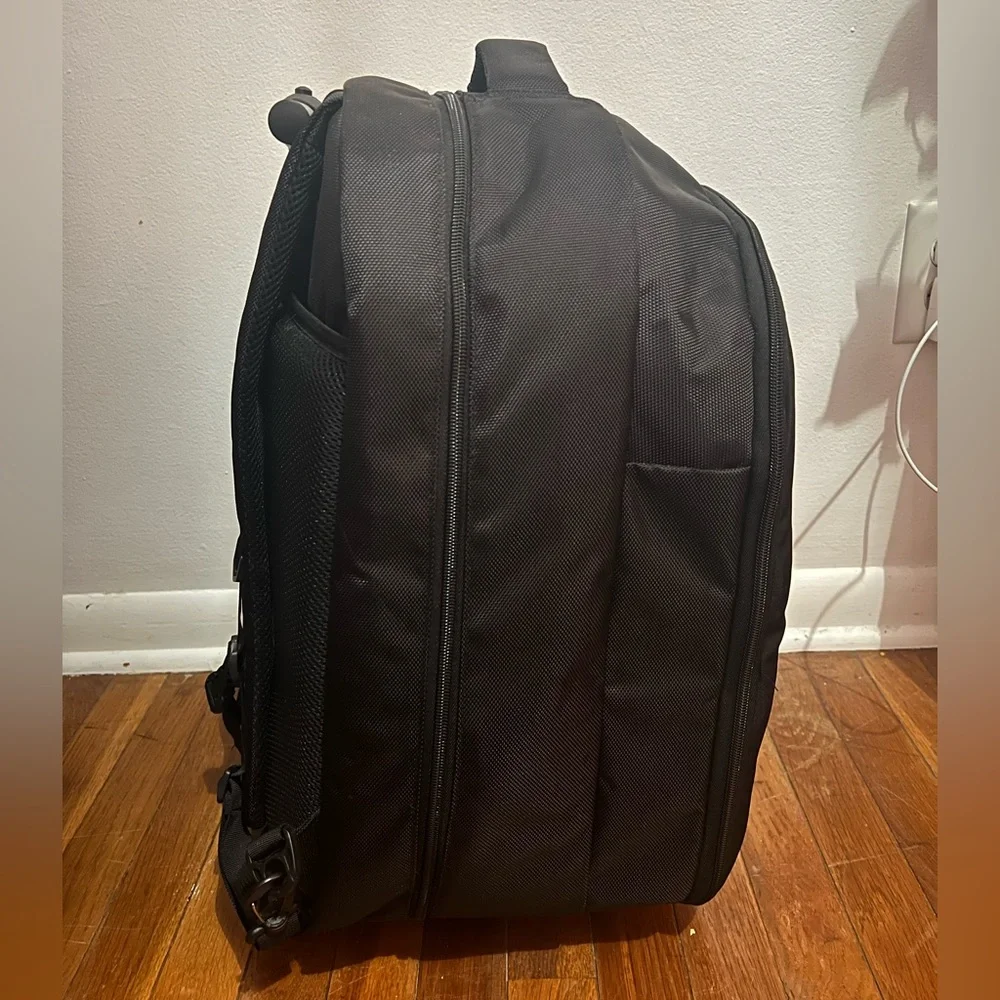 Travel Suitcase - Picture 1 of 5
